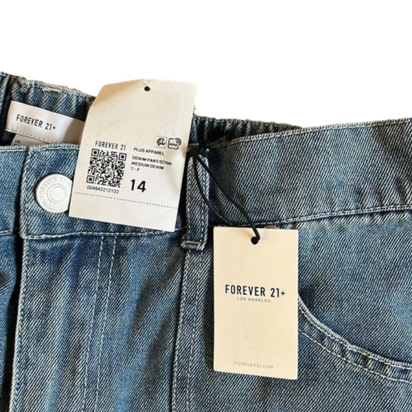 FOREVER 21 Plus Apparel cargo zip off jeans - Picture 5 of 8